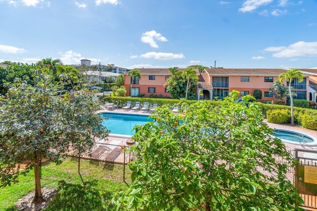 view of swimming pool