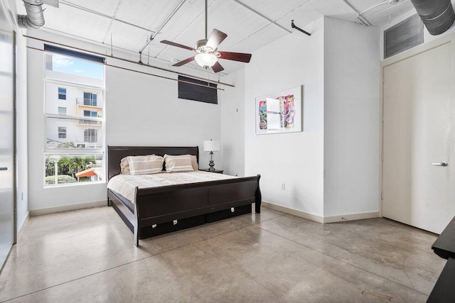 bedroom with ceiling fan