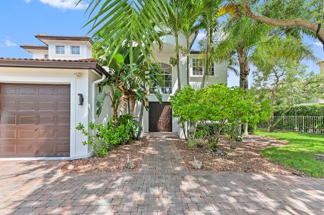 view of mediterranean / spanish-style home