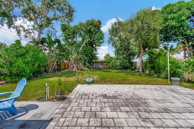 view of patio featuring a fenced backyard