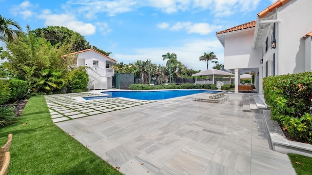 7515-7425 S Flagler Dr, West Palm Beach, FL 33405 - swimming pool featuring a patio