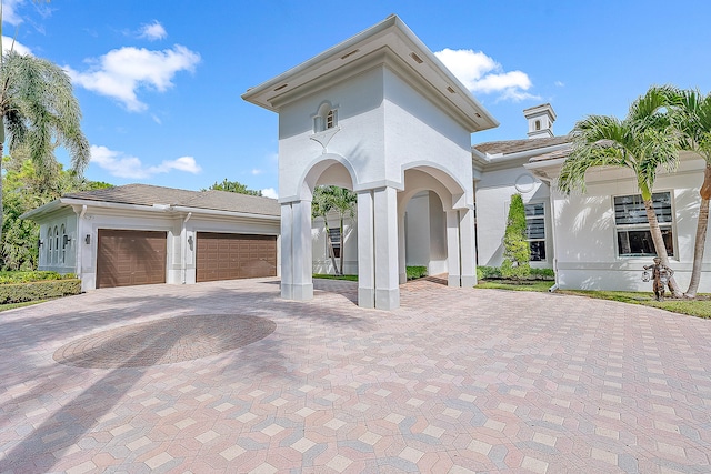 view of mediterranean / spanish-style home