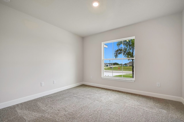 view of carpeted spare room