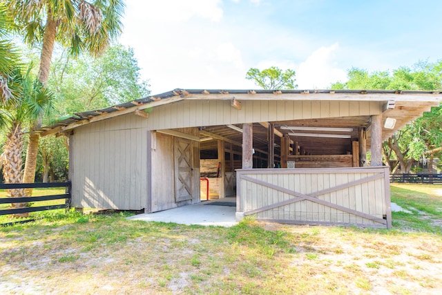 view of outbuilding