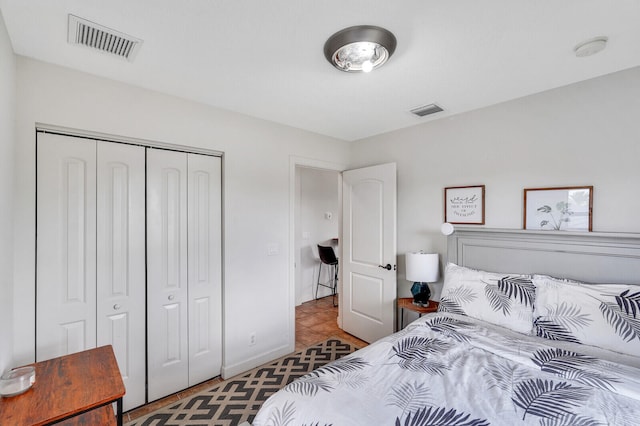 bedroom featuring a closet