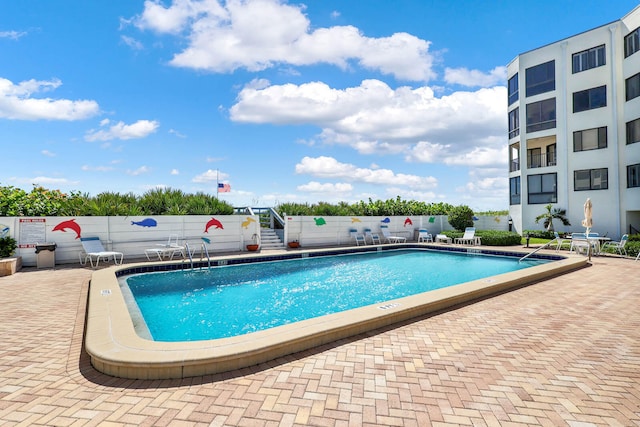 view of swimming pool