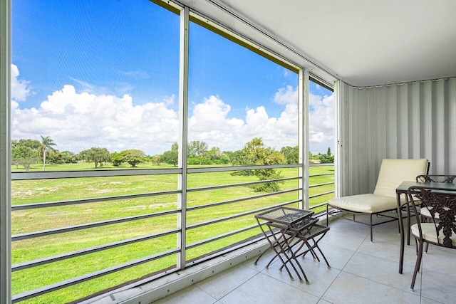 view of sunroom / solarium