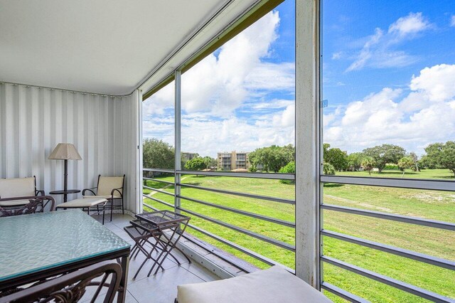 view of sunroom / solarium