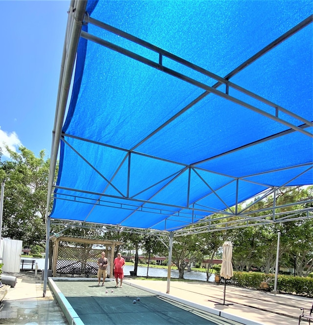 view of swimming pool