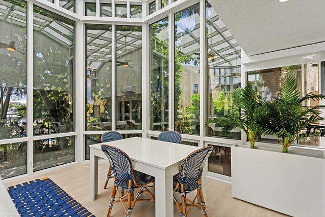 view of sunroom / solarium