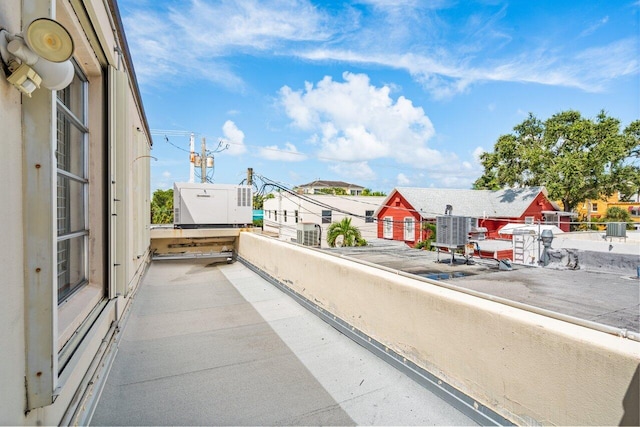 419 E Atlantic Ave, Delray Beach, FL 33483 - balcony with a residential view