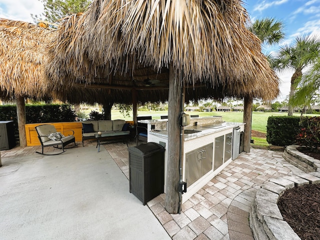 Listing photo 3 for 407 NW Chipshot Ln, Port Saint Lucie FL 34986