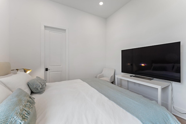 bedroom featuring recessed lighting