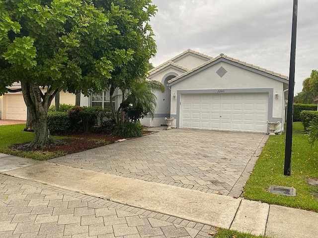 view of front of house featuring a garage