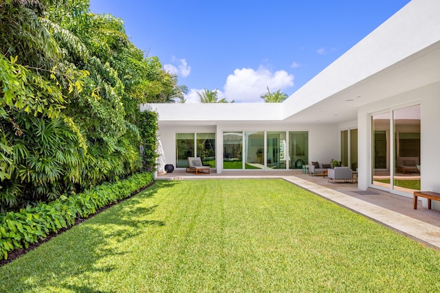 view of yard with a patio