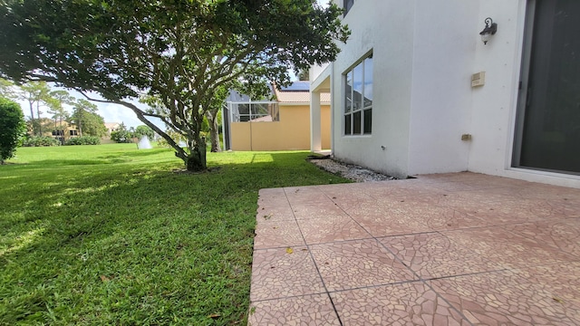 view of yard with a patio