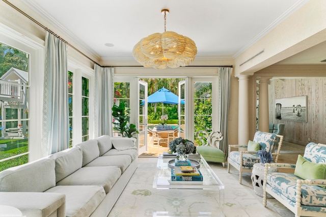 sunroom with decorative columns