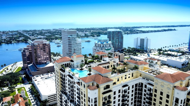 bird's eye view with a water view