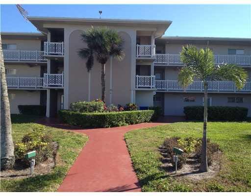 2682 S Garden Dr Unit 101, Lake Worth, FL 33461 - view of building exterior