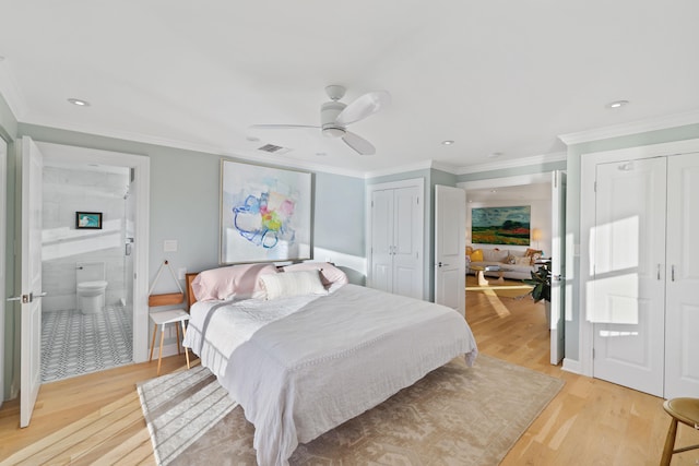 bedroom with ceiling fan, ornamental molding, ensuite bathroom, and light hardwood / wood-style flooring