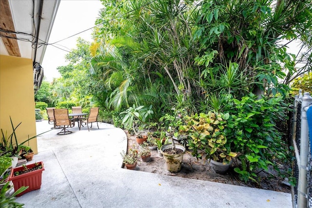 view of patio / terrace with outdoor dining area