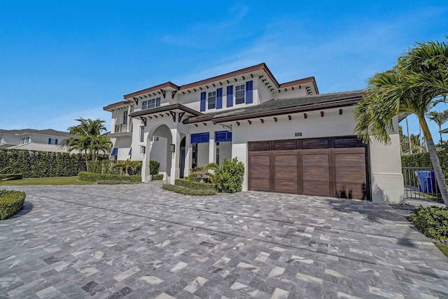 view of front of house featuring a garage