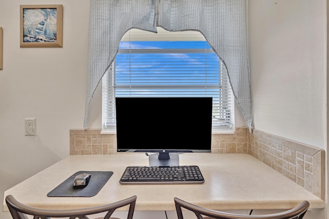 details with tasteful backsplash