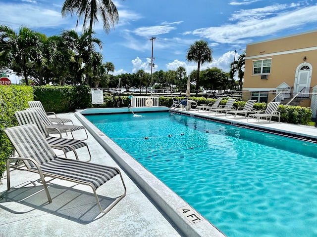 view of swimming pool