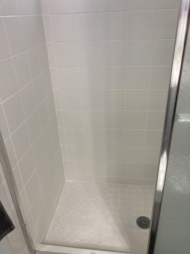 108 NE 20th Ave Unit 205, Boynton Beach, FL 33435 - full bathroom with a shower stall