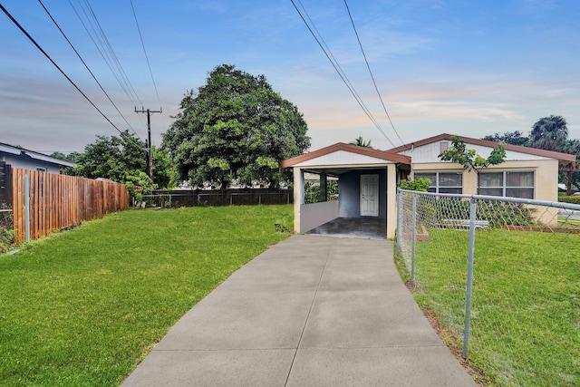 view of front of property with a front lawn