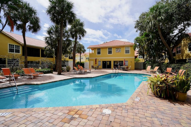 2121 S Ocean Blvd Unit 804, Lauderdale By The Sea, FL 33062 - community pool with a patio area