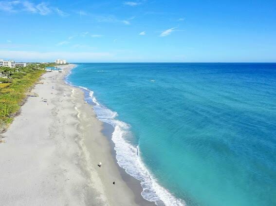 water view featuring a beach view