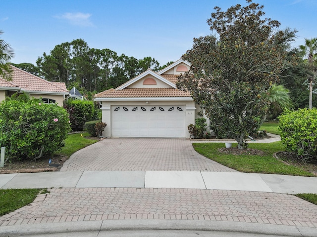 view of front of house featuring a garage