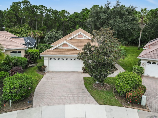 view of front of property with a front lawn