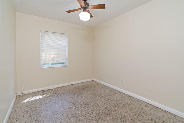 empty room with ceiling fan