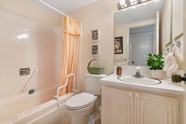 full bathroom with shower / bath combo with shower curtain, toilet, and vanity