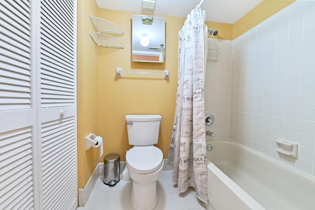 9170 SW 14th St Unit 4107, Boca Raton, FL 33428 - bathroom with tile patterned flooring, shower / bath combo, toilet, visible vents, and a closet