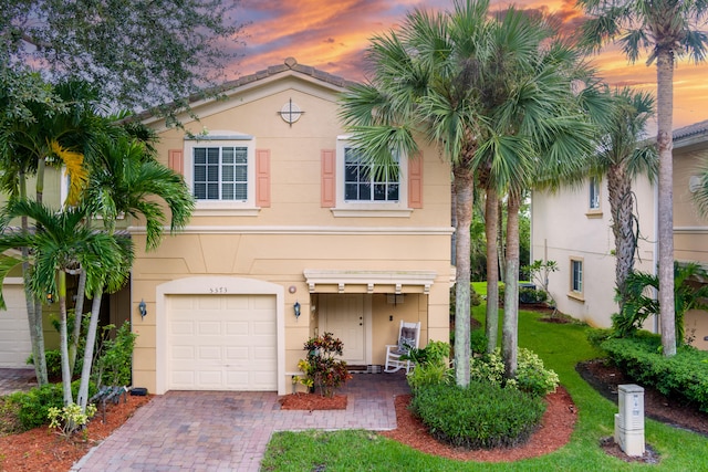 view of front facade with a garage