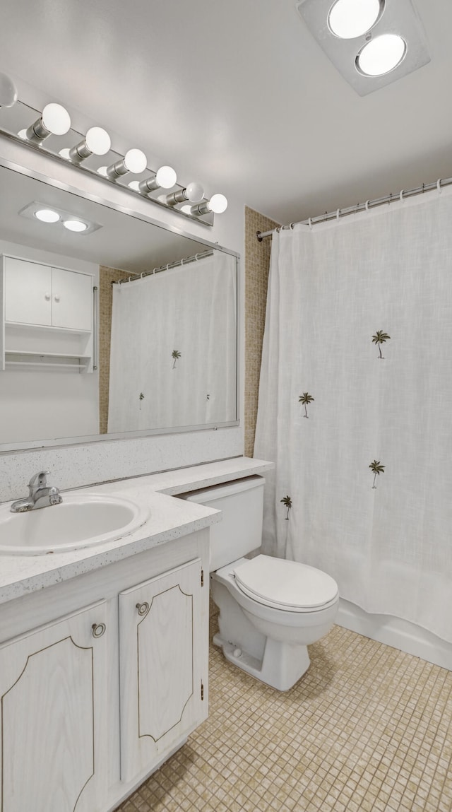 full bathroom with vanity, toilet, and shower / bathtub combination with curtain