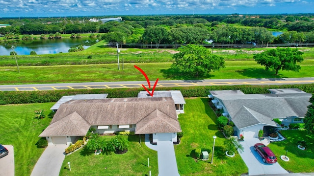 bird's eye view featuring a water view