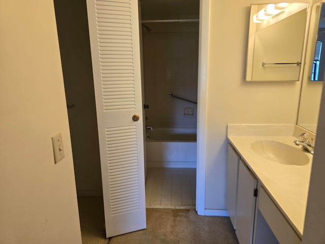 bathroom featuring vanity and ceiling fan