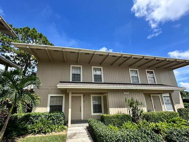 view of front of house featuring covered porch