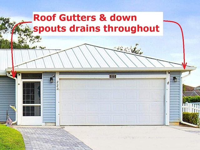 222 SW Starfish Ave, Port Saint Lucie, FL 34984 - view of garage