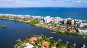 birds eye view of property featuring a water view