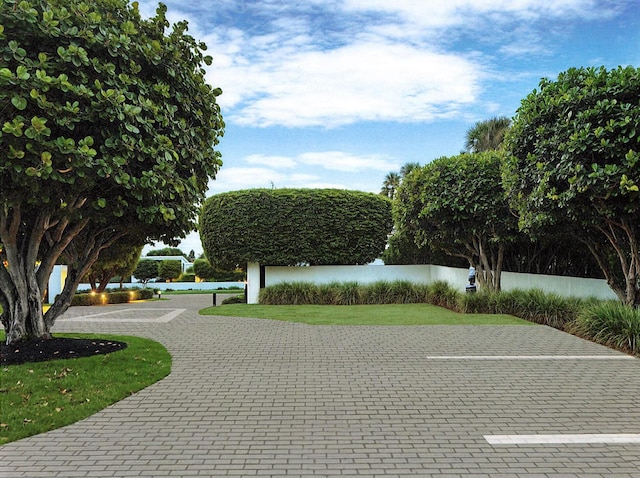 2275 S Ocean Boulevard 307 & 308, Palm Beach, FL 33480 - view of property's community