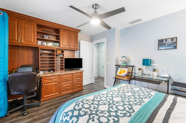 bedroom with dark wood-type flooring and ceiling fan