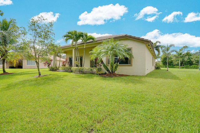 exterior space featuring a lawn