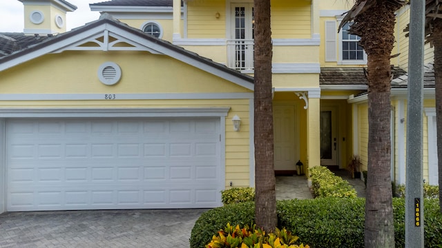 view of front of house with a garage