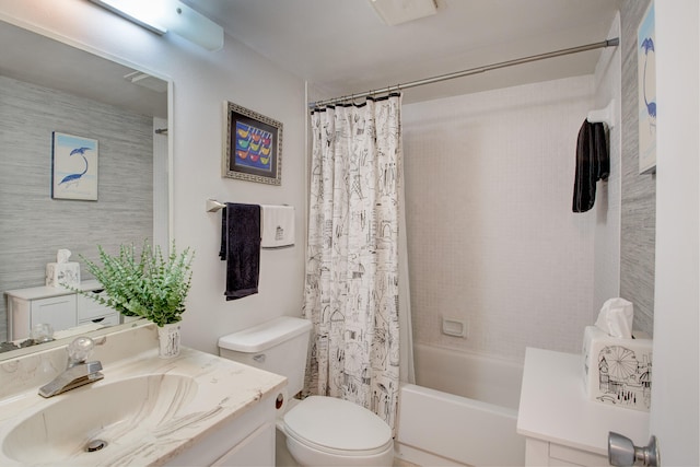 full bathroom with shower / bath combination with curtain, vanity, and toilet