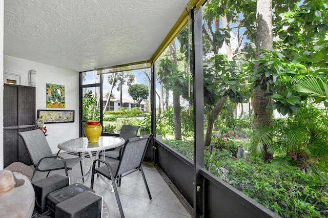 view of sunroom / solarium